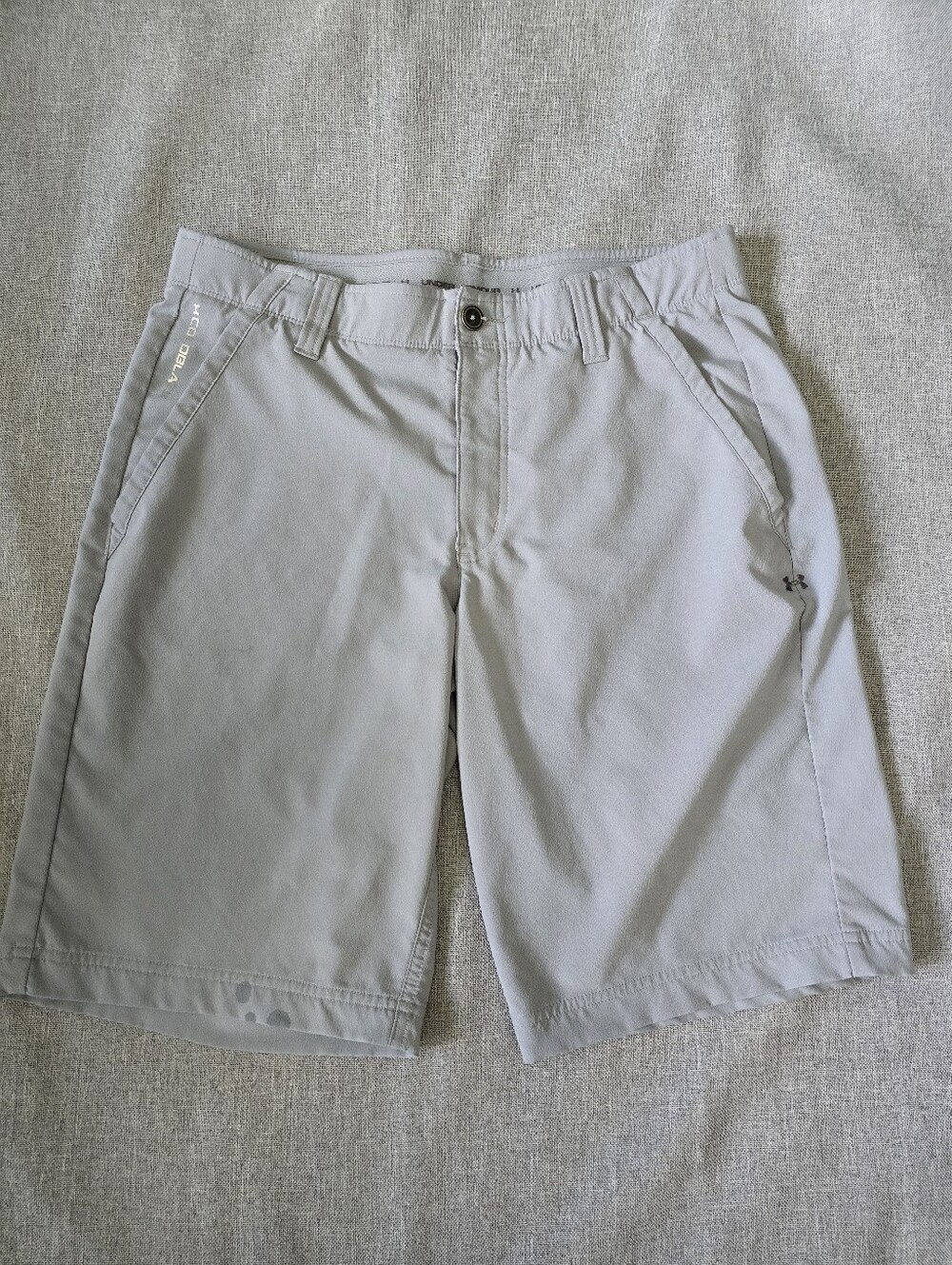 Under Armour Men's Light Gray Performance Golf Shorts Size 34